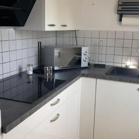 In Monteure Kuche Modern Homestay